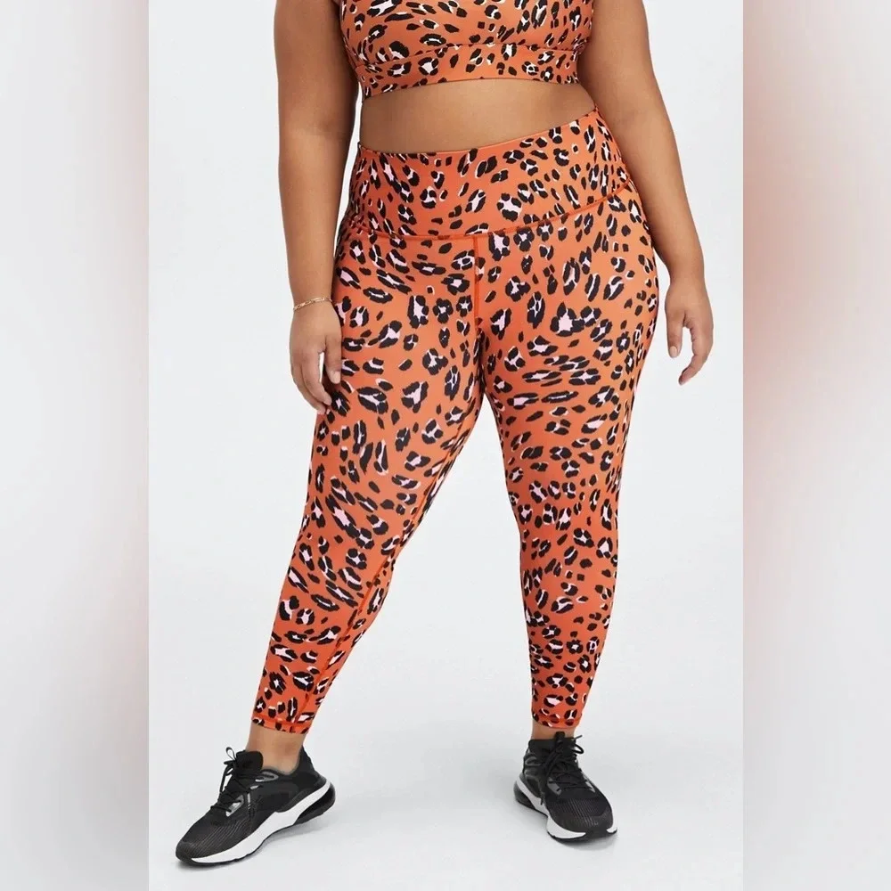 Fabletics Powerhold Compression ⅞ Leggings in Burnt Orange Leopard Size 2X
